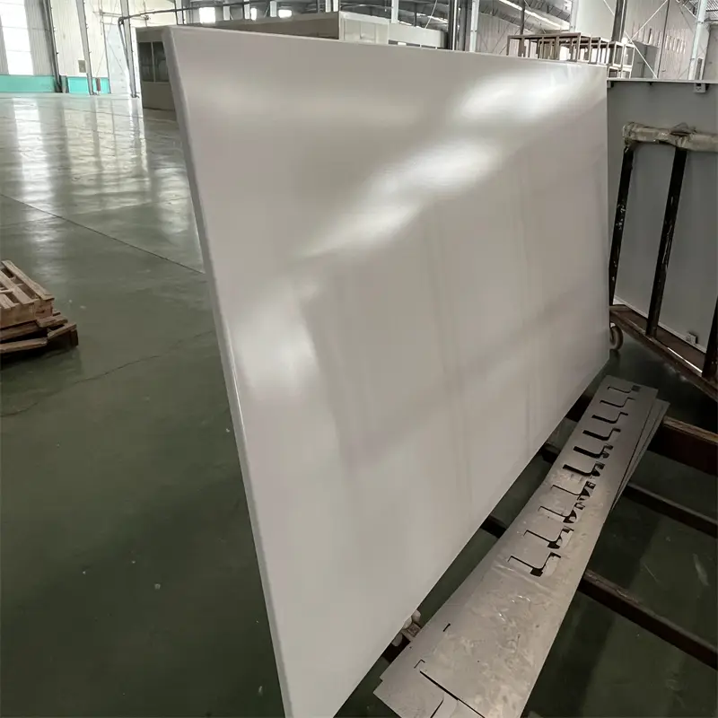 你在地鐵、高鐵站見(jiàn)過(guò)的那些光潔墻面，多半用了搪瓷鋼板！